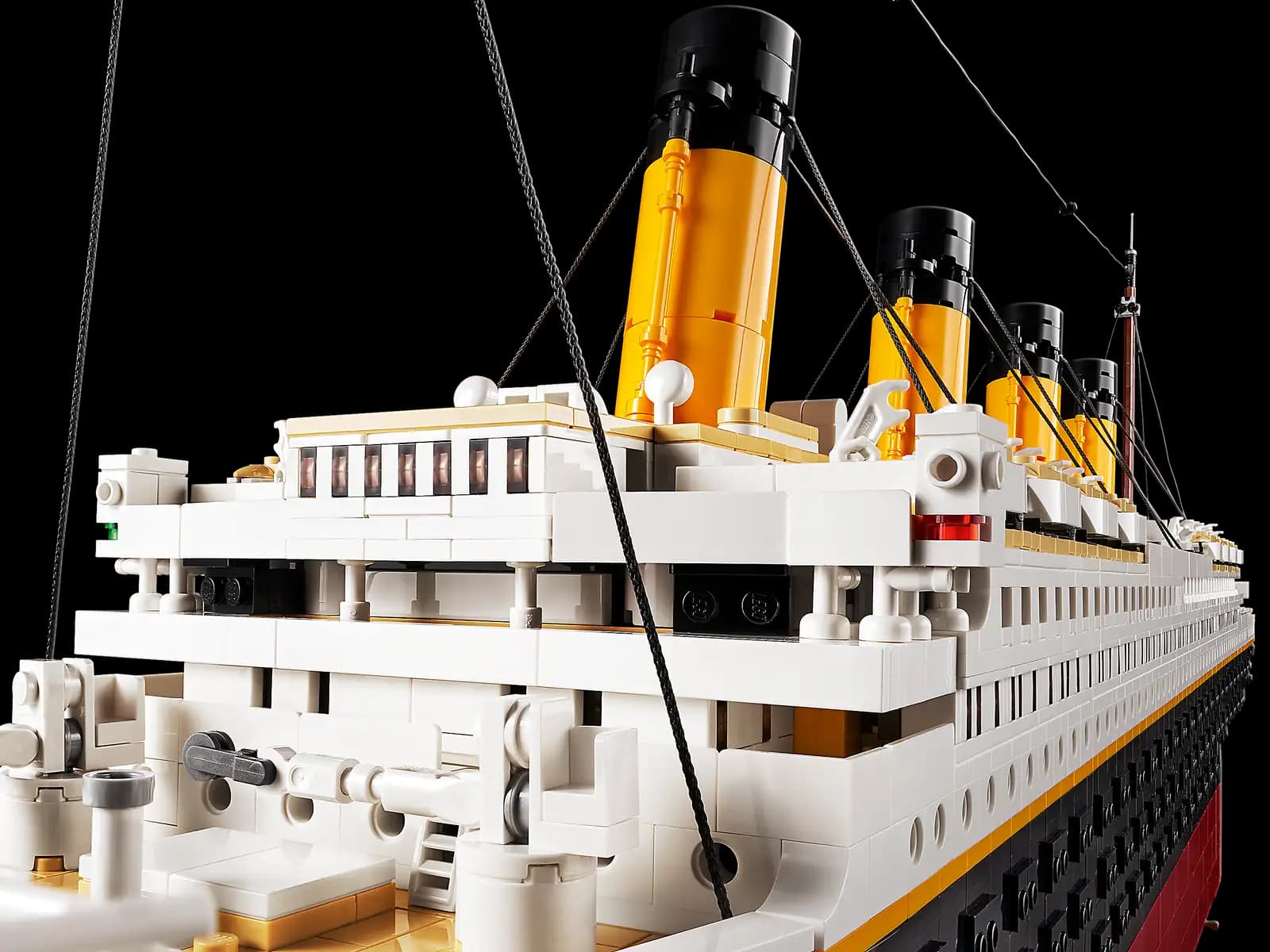 LEGO® Titanic 9