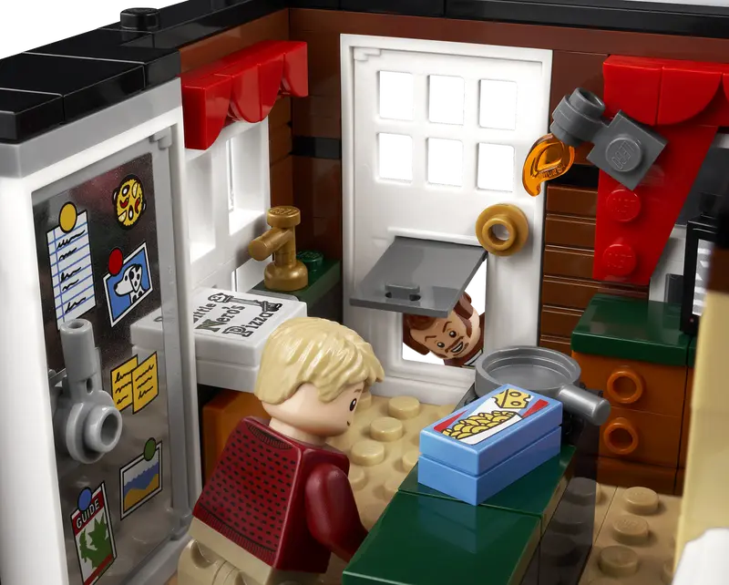 LEGO® Ideas Home Alone 4