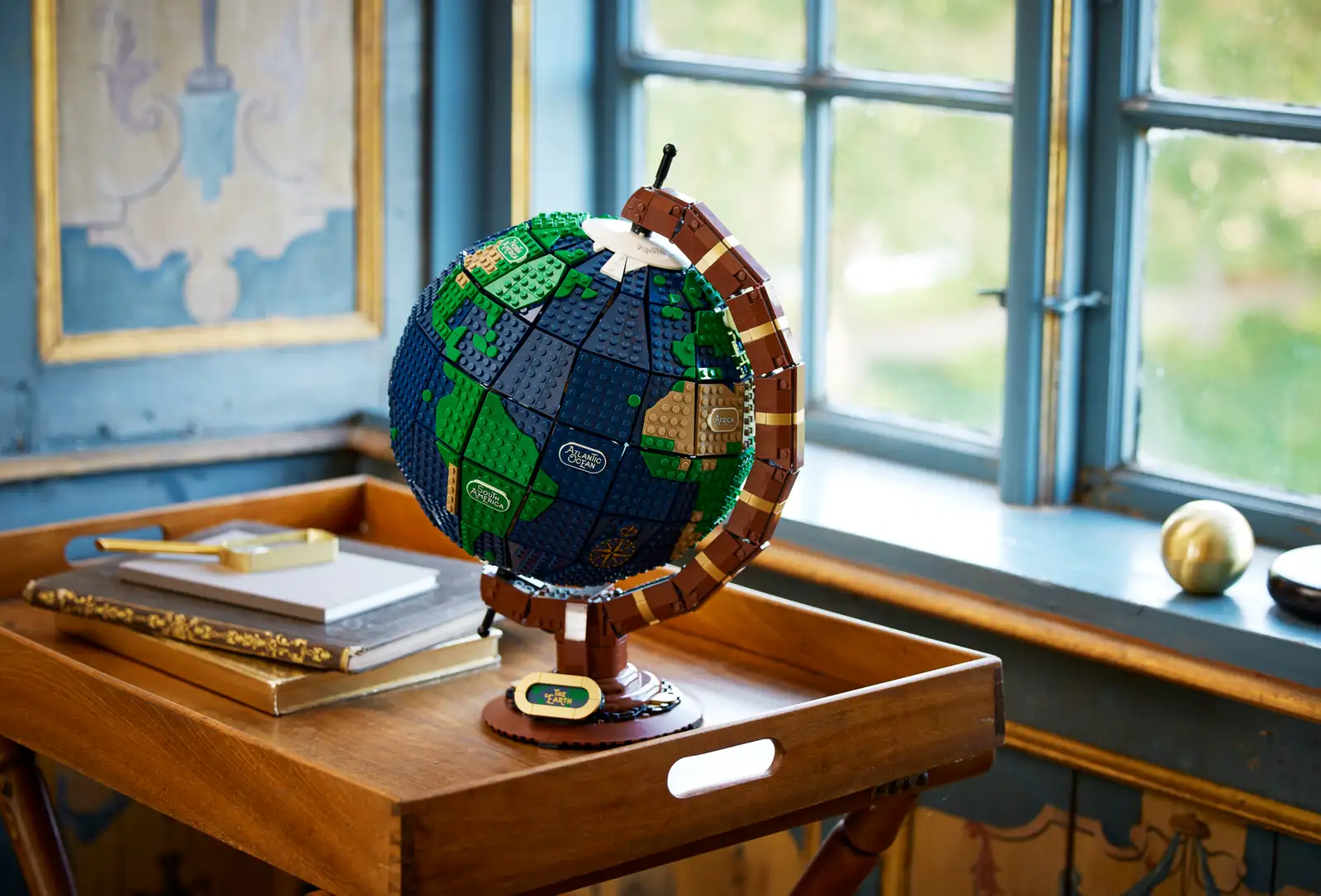 The Globe 8