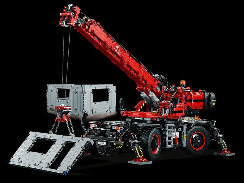 Rough Terrain Crane 3