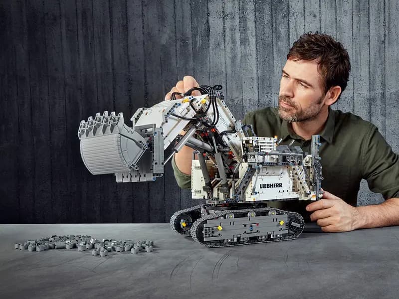 Liebherr R 9800 grävmaskin 14